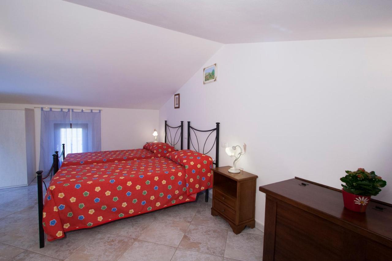 Casa Vacanze Papa Giuseppe Кортона Екстериор снимка