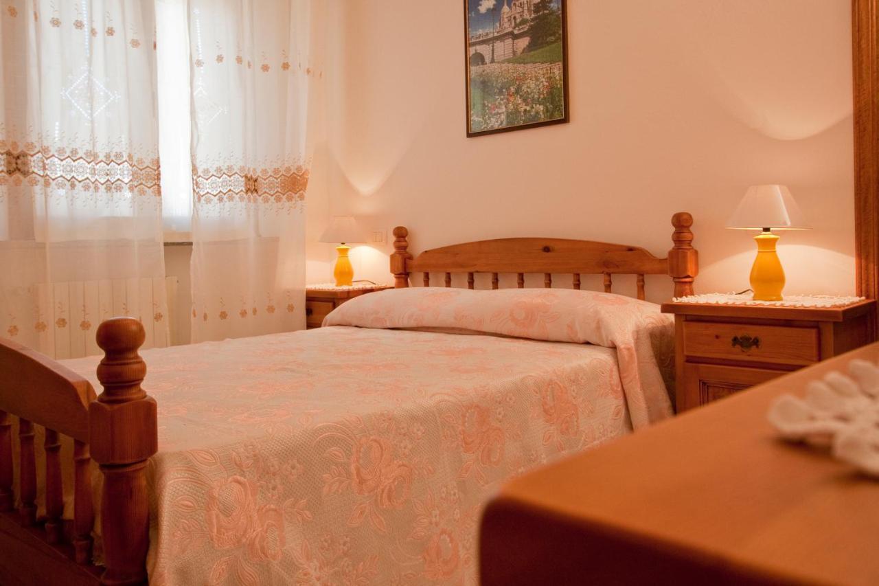 Casa Vacanze Papa Giuseppe Кортона Екстериор снимка