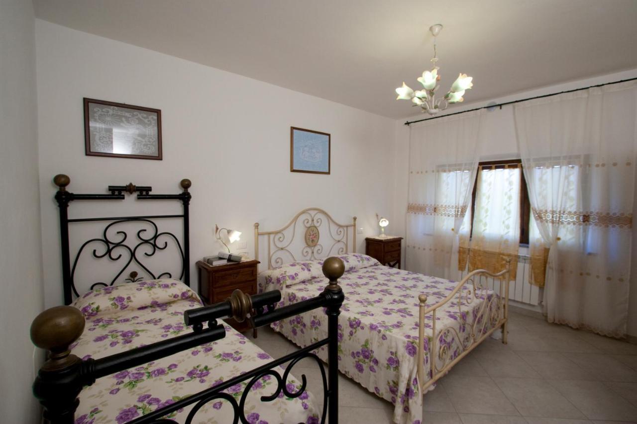 Casa Vacanze Papa Giuseppe Кортона Екстериор снимка