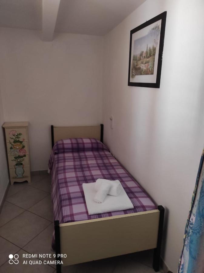 Casa Vacanze Papa Giuseppe Кортона Екстериор снимка