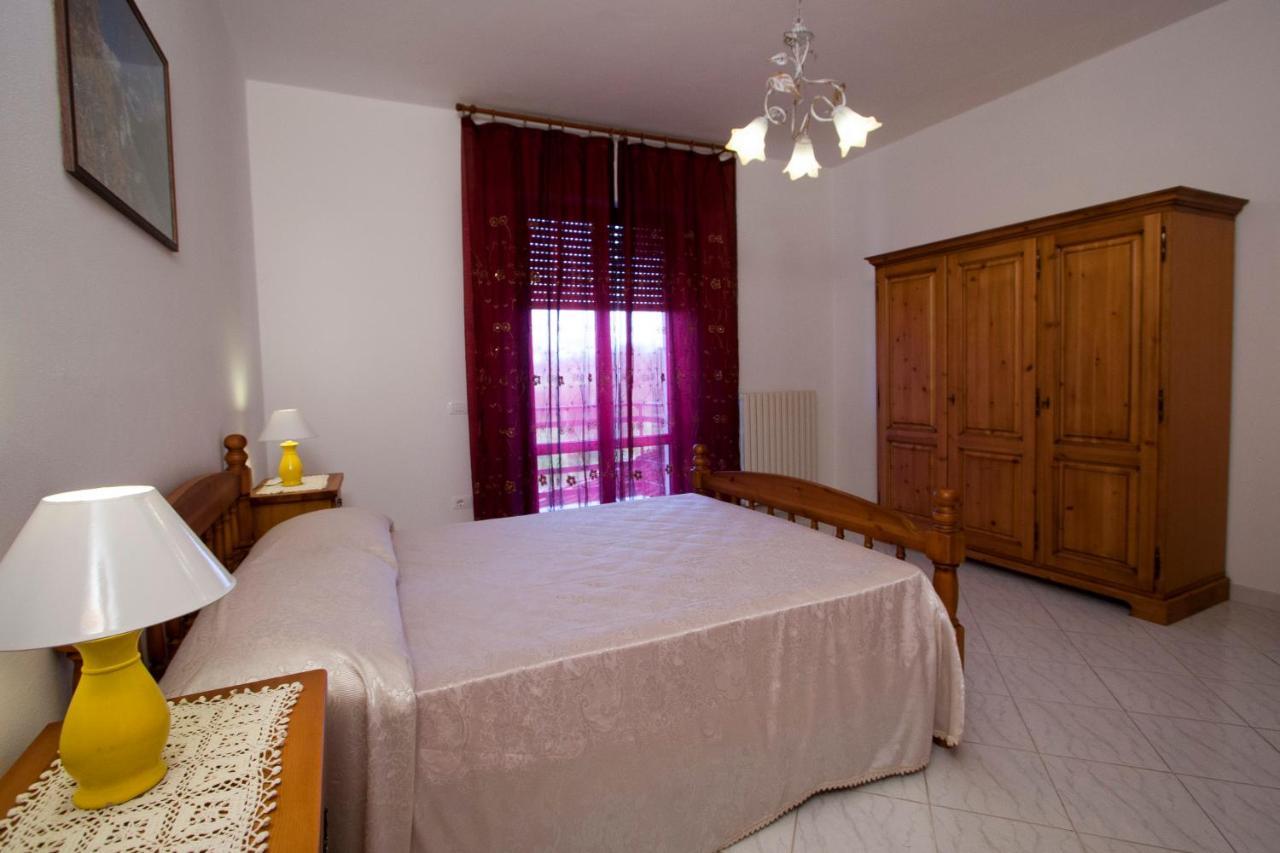 Casa Vacanze Papa Giuseppe Кортона Екстериор снимка